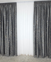 Draperie Mayon catifea gri inchis cu insertii gri aurii